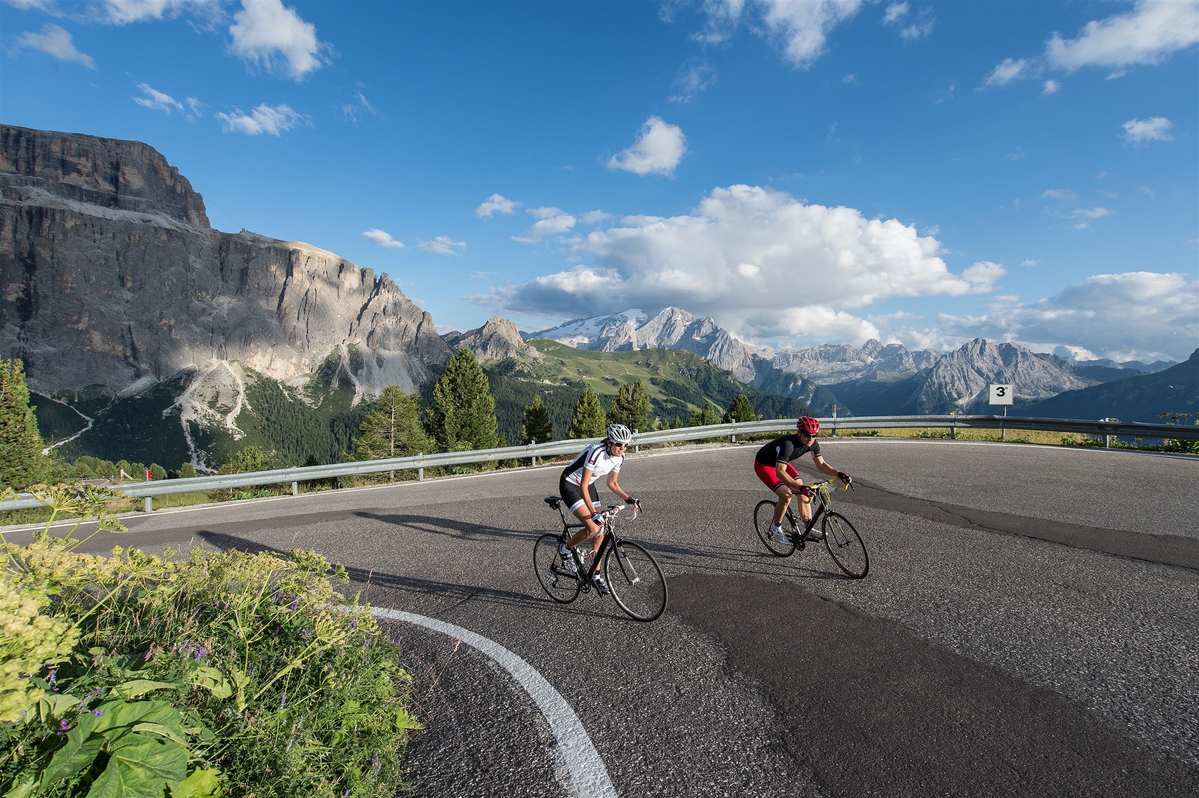 See Beyond One Angle - Capture the whole scene, then shape the story your way